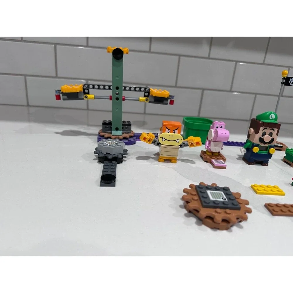 Retired Lego Adventures with Luigi Starter Course #71387 Super Mario Set